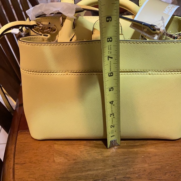 Michael Kors Hailee Small Satchel - Picture 14 of 14